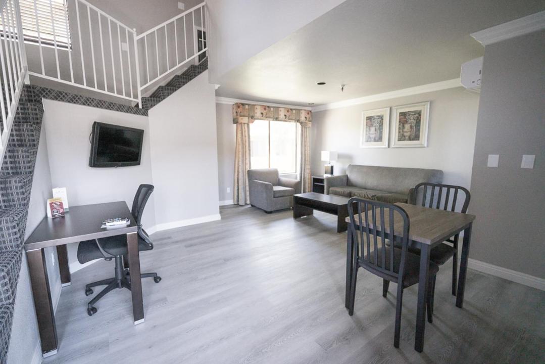 Alexis Park All Suite Resort Las Vegas Extérieur photo